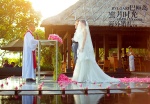 宝格丽水上平台婚礼仪式中拍摄